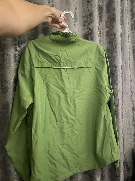 Ветровка спортивная легкая
