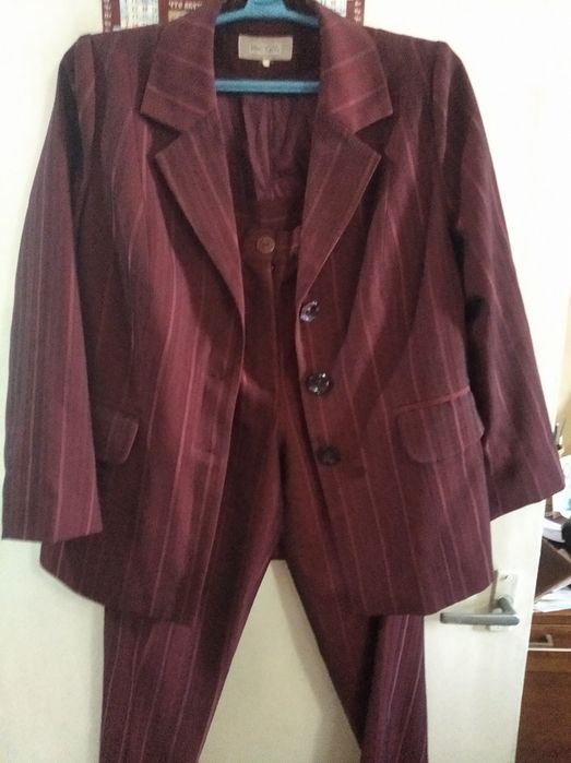 Брючный костюм и пиджаки р.52-54