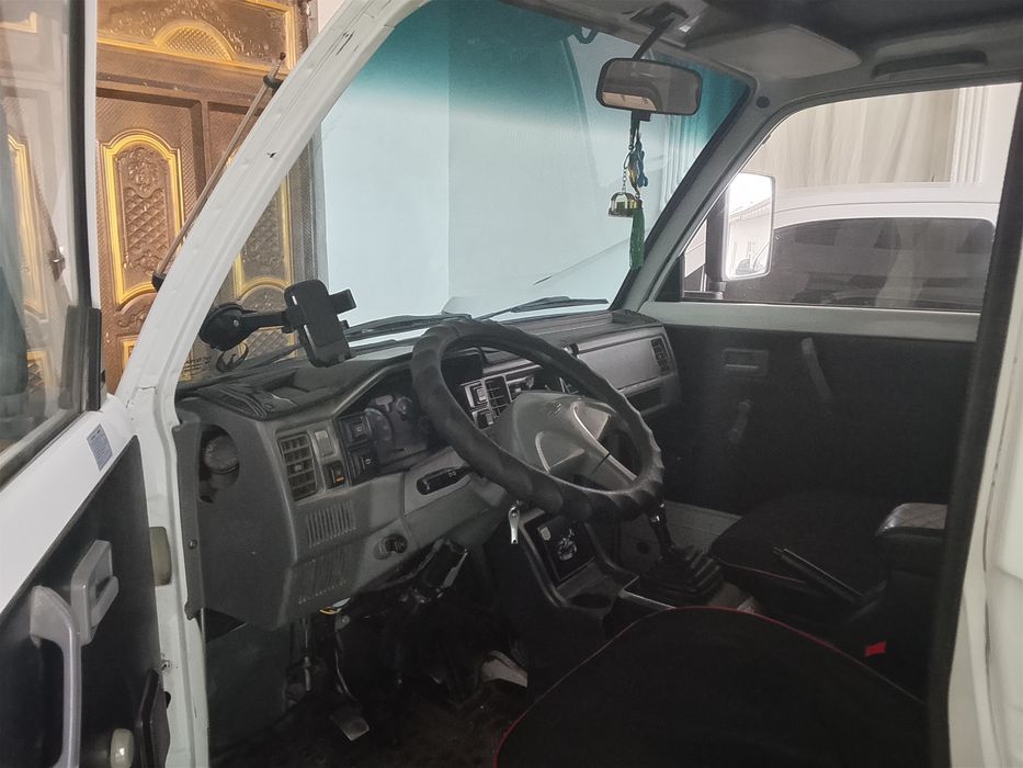 Damas sastayanasi siz kutganda yaxshiroq.