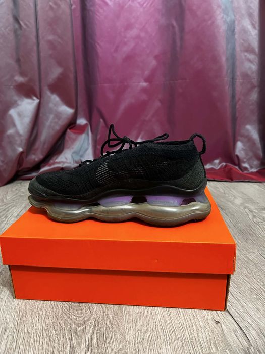 Маратонки Nike …………