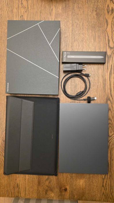 ASUS ZenBook Duo UX8406MA – Dual OLED 3K | i9 | 32GB RAM | 2TB SSD