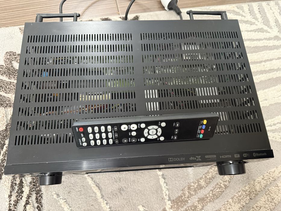 Denon AVR-X2200w Bluetooth Wi Fi