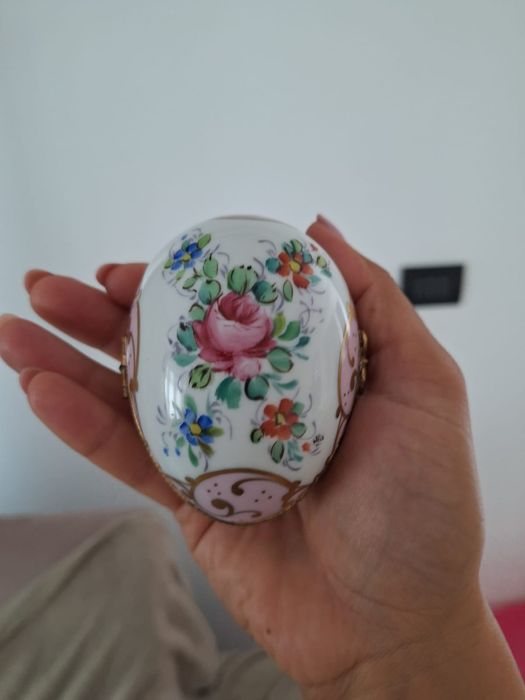 Cutie bijuterii lucrată manual