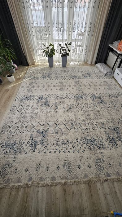 Продам большой ковёр  3.5×4,0