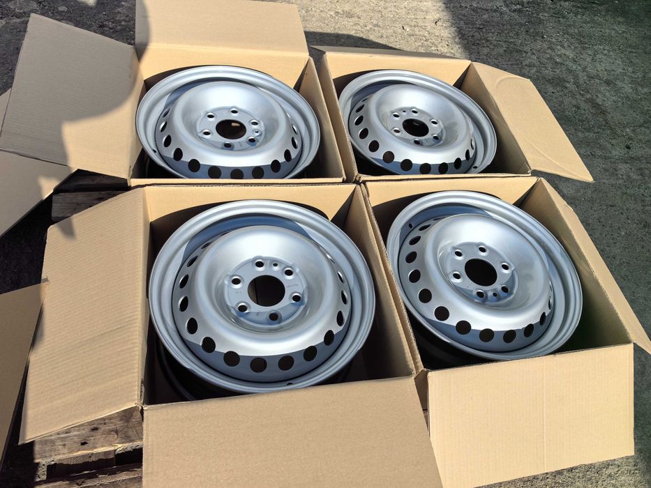 16 цола 6 х 125 мм Ивеко Дейли - Чисто нови