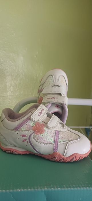 Обувки и маратонки CLARKS