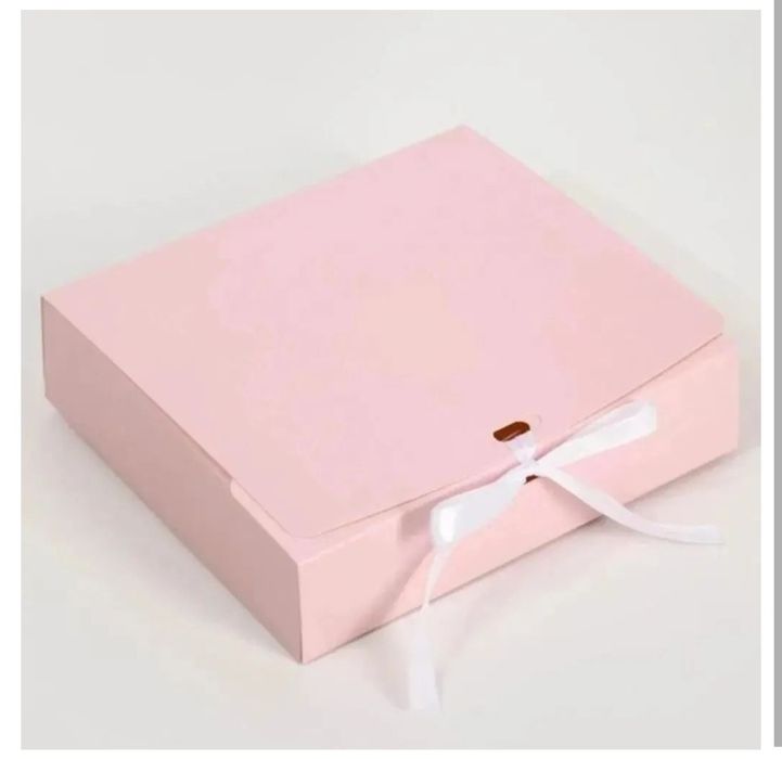 Подарочные коробки