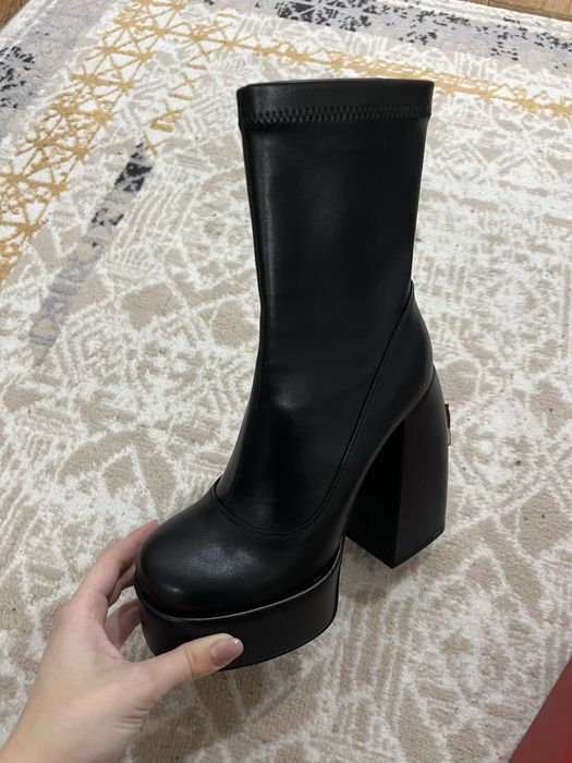 Ботинки демисезонные 36 размер