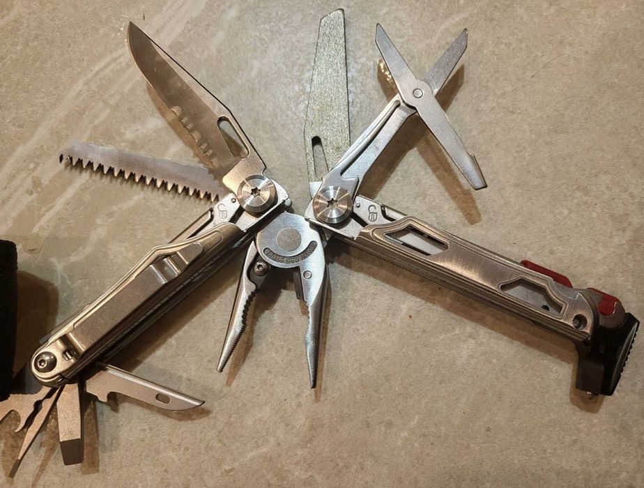 Мултиинструмент Bibury 922.7848