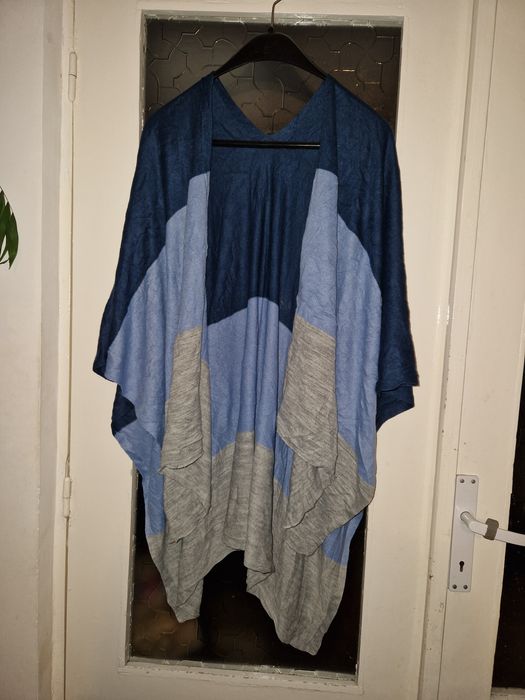 Poncho în trei culori