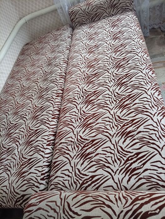 Продам диван, длина 1,8,в разложенном