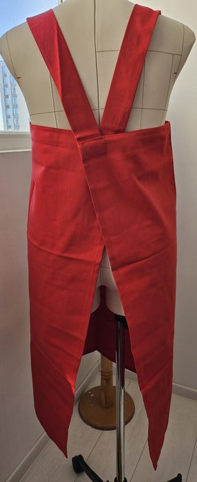 Фартуки для дома и организаций