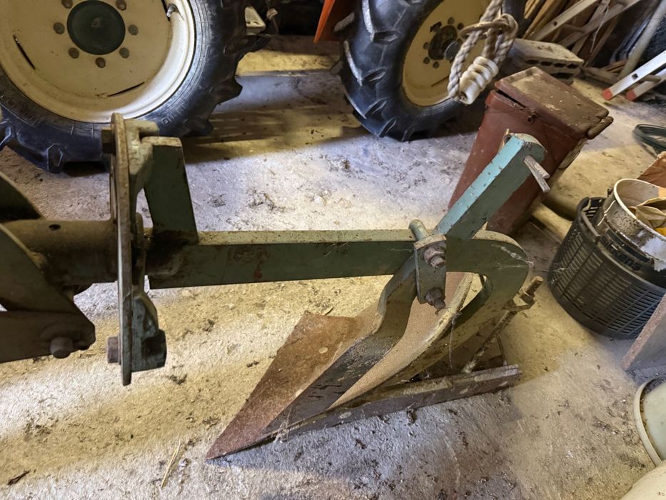 Tractor goldoni 932 4x4 rs/dt cu roti stertante (nu se indoaoe de la jumate)