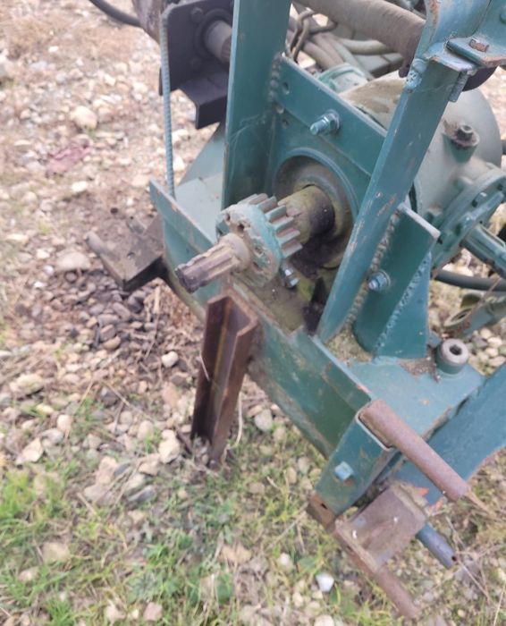 Crepator despicator lemn dupa tractor sau fix