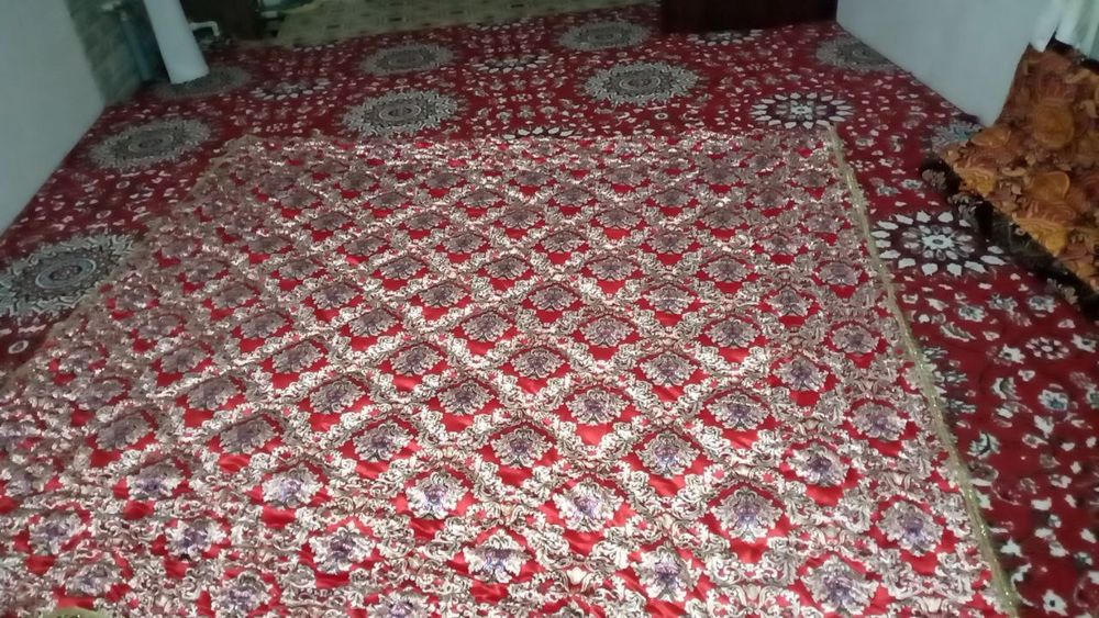 Кўрпалар сотилади