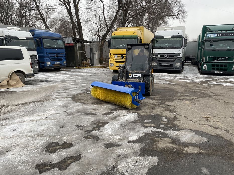 Jcb bobcat бобкат с щёткой бобкэт минипогрузчик услуги аренда