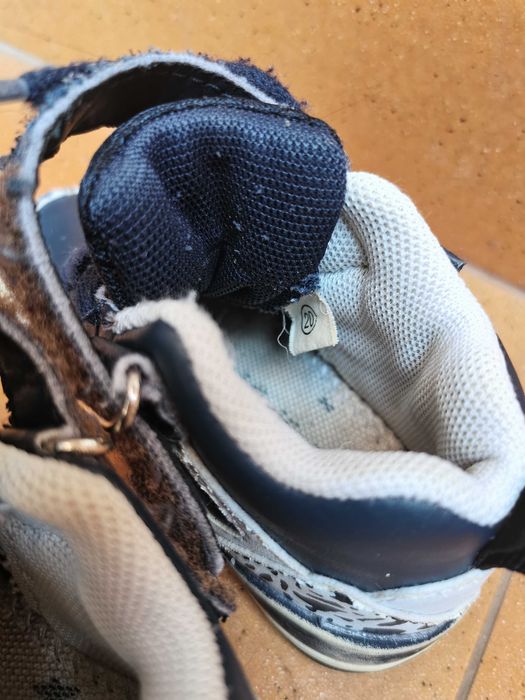 Pantofi sport mărimea 20