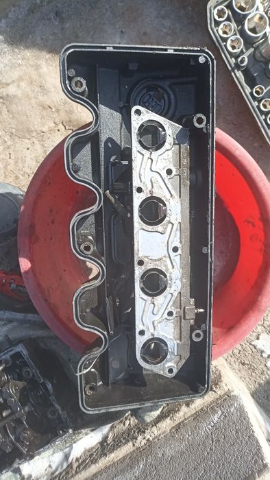 Мерседес 124 м102 2.3л запчасти