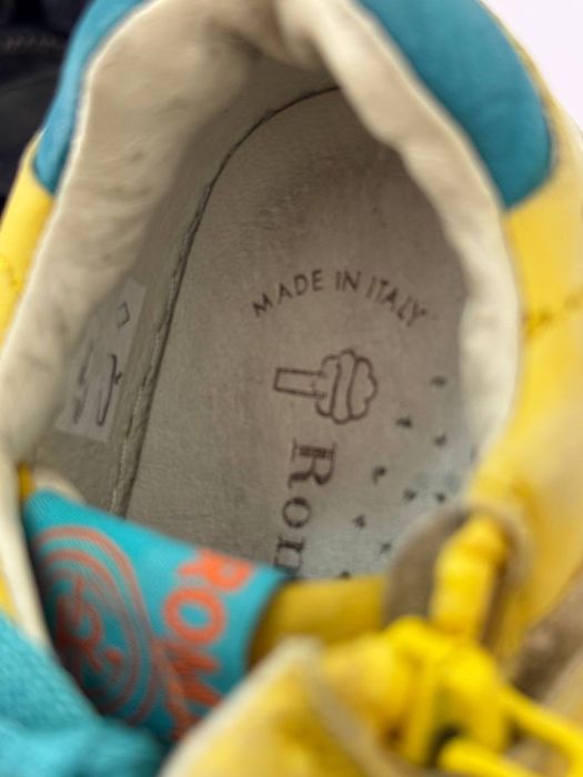 Обувь оригинальная 26р