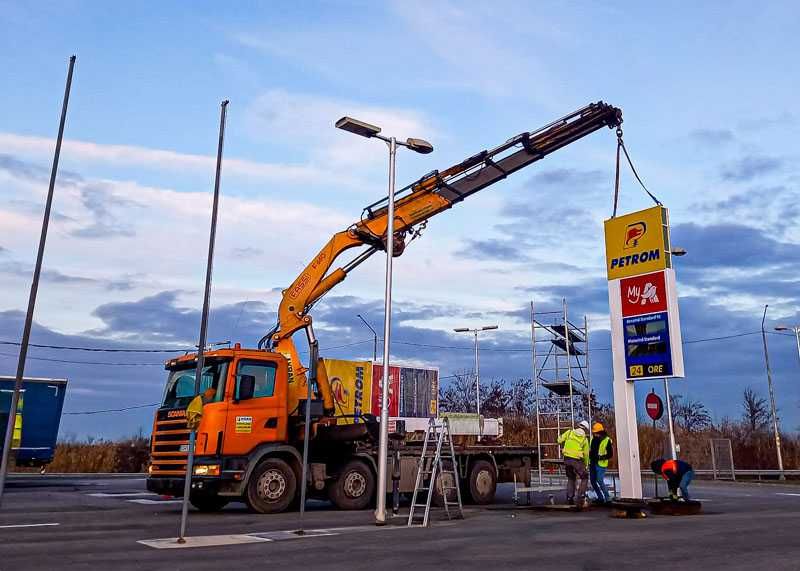De Inchiriat Camion cu Macara 20T.  Automacara 45 tone Inchirieri HIAB