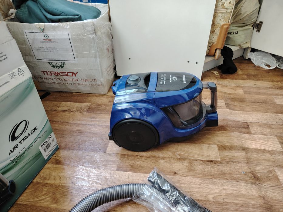 Пылесос Samsung SC4520 blue