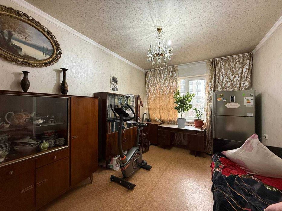 Продаётся 3-х комнатная квартира на Юнусабаде 8