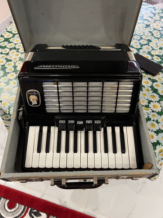 Акордеон 40 баса