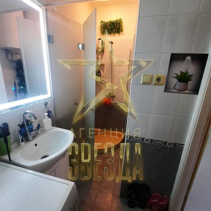 Продава се Тристаен апартамент в Пловдив, Кючук Париж - 64 кв.м за 1750 €/кв.м - Снимка #4