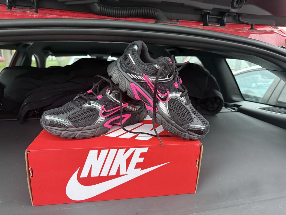 Спортни обувки Nike