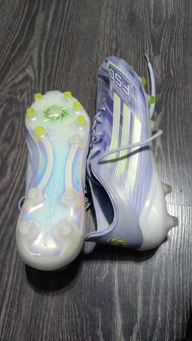 Ghete fotbal F50 sparkfusion elite