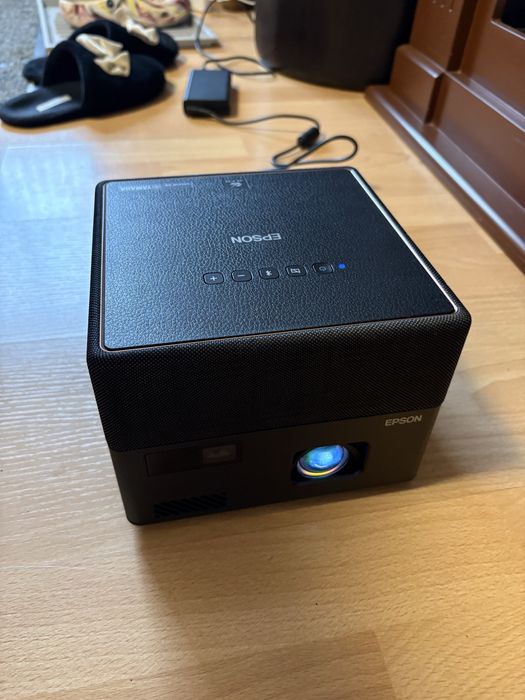 Videoproiector Epson EF-12