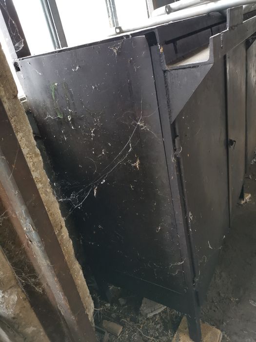 Двоен метален шкаф