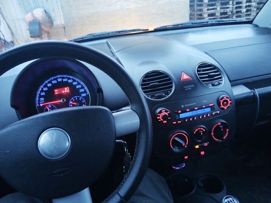 Volkswagen New Beetle