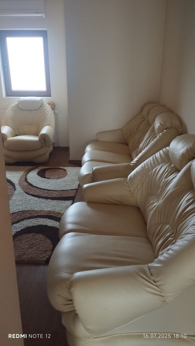 Vilă de închiriat pentru petreceri aniversări cu living spațios terasă