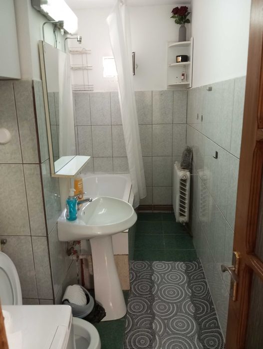 De închiriat garsoniera