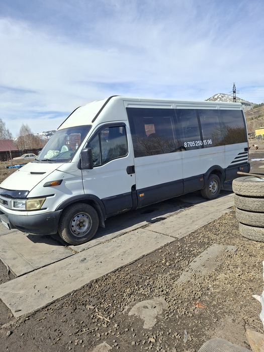Микроавтобус Ивеко 16 мест.