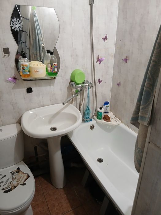 Сдам 1 ком. КЖБИ Мирошниченко 8