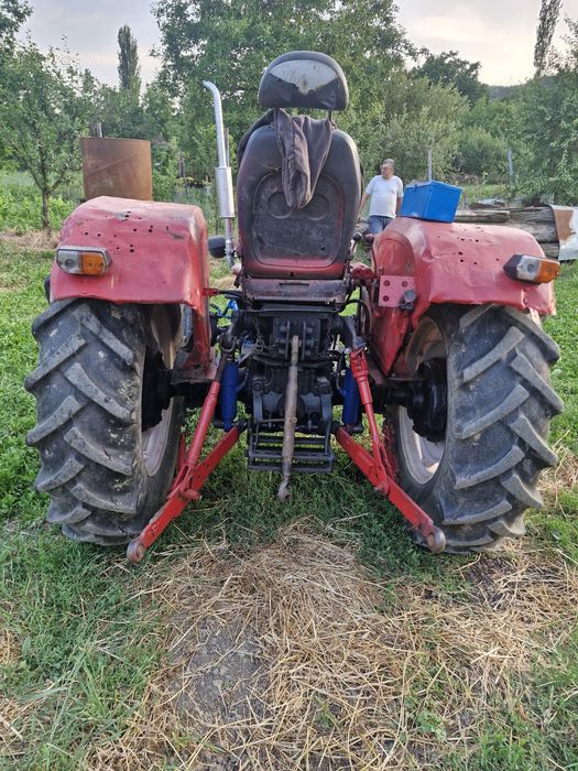 Tractor 445 DT de vânzare