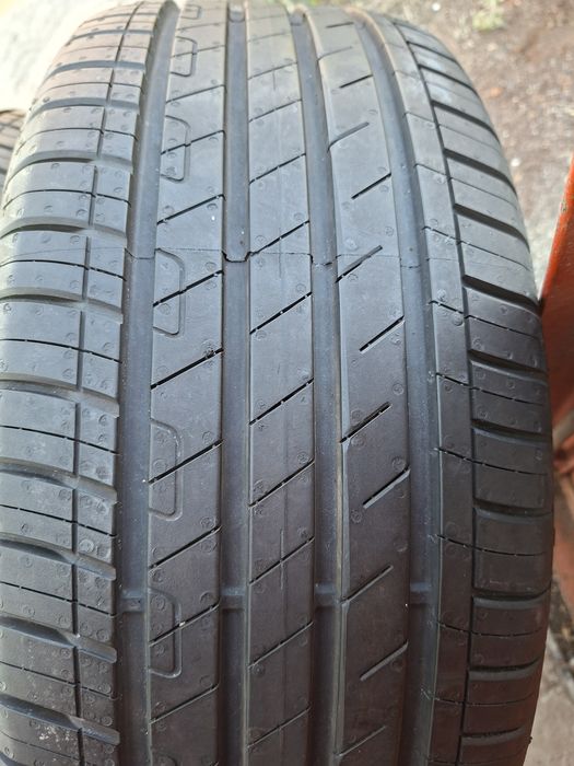 Продам шины. 225/55/17  гудиер.