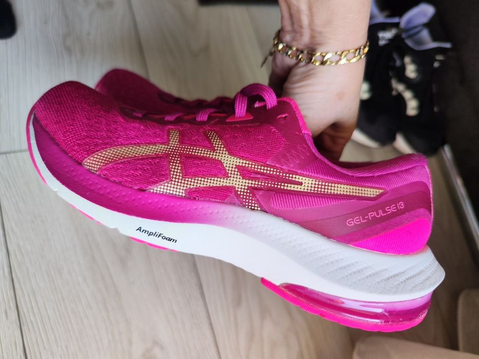 ASICS оригинални