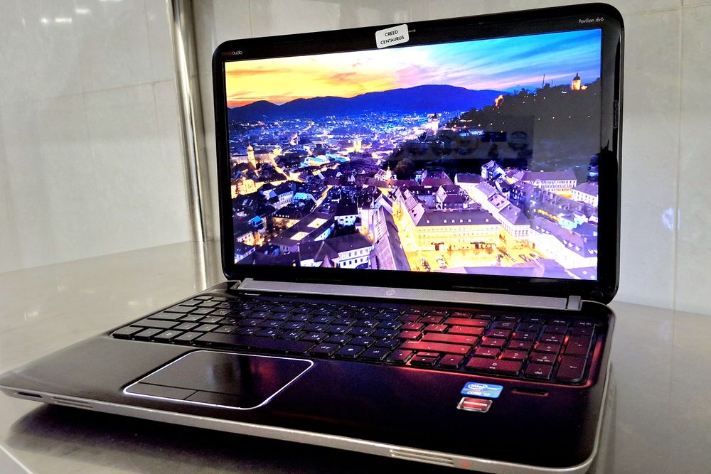 Ноутбук HP pavilion