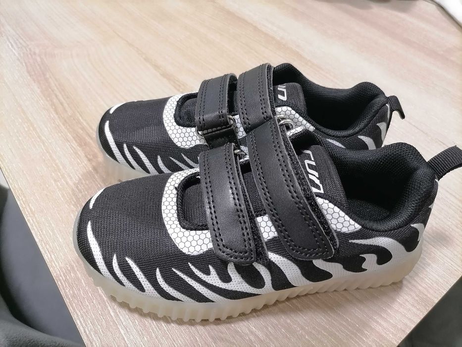 Детски маратонки Runners, нови