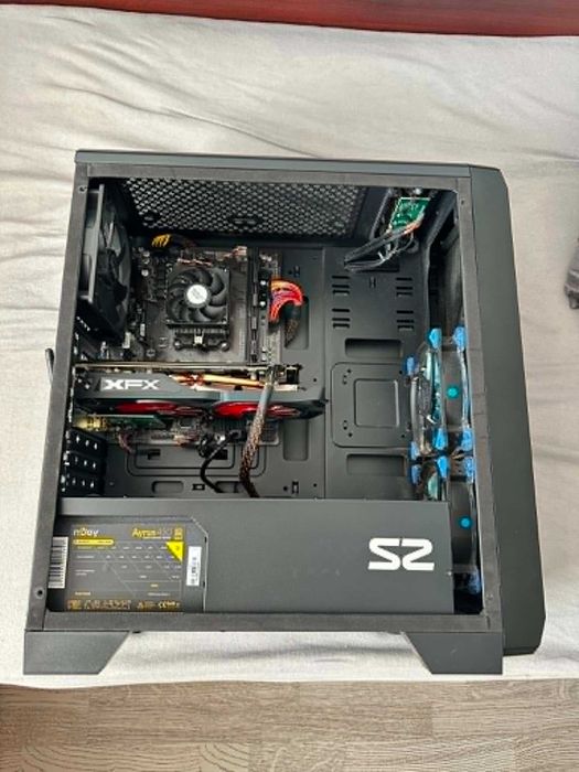Vand Calculator AMD Athlon 3000G with Radeon Vega Graphics 2 Cores,8GB RAM,Radeon RX 570 Series