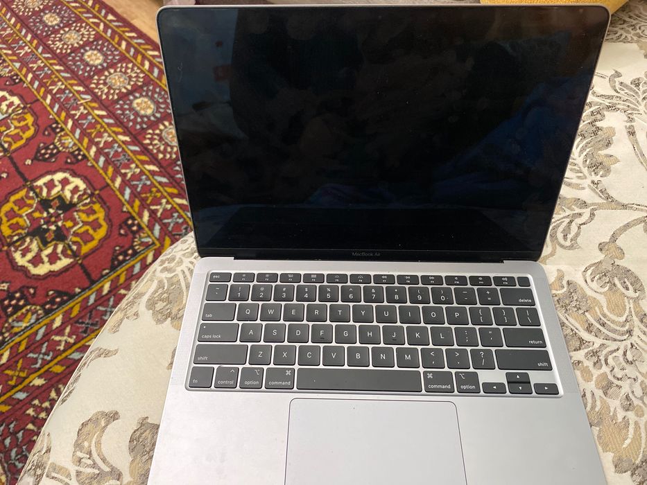 Macbook air 2020 intel i3 8gb ram 256 gb internal storage