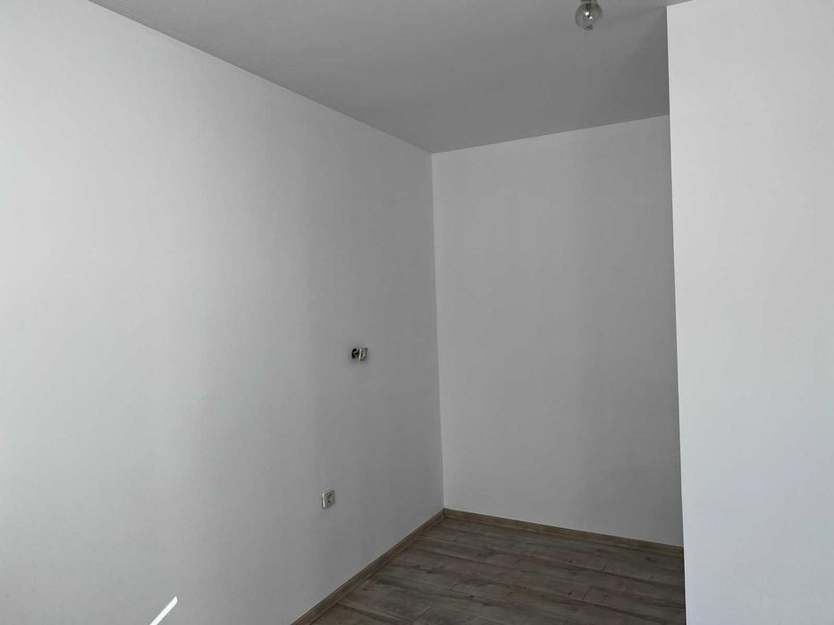 Продава се Тристаен апартамент в София, Белите брези - 70 кв.м за 3000 €/кв.м - Снимка #3