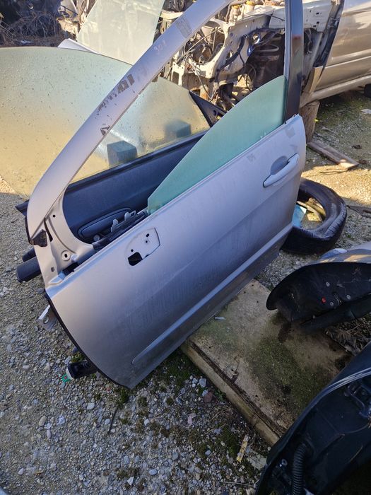 Usa fata stanga Peugeot 308 an 2010