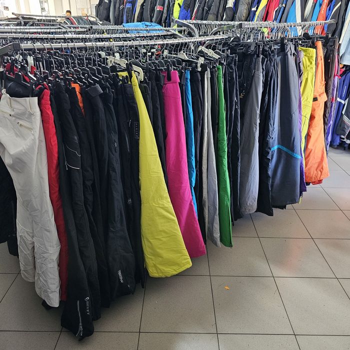 Geaca schi/ geci ski/ geci  schi/ pantaloni schi/ pantaloni ski