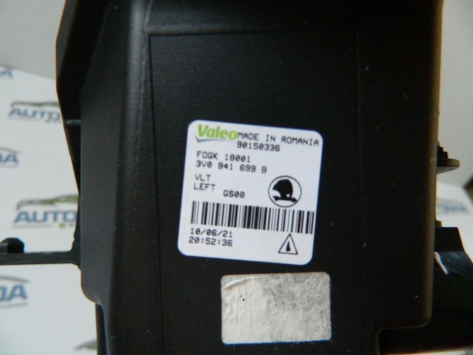 Proiector DRL LED stanga dreapta Skoda Superb model 2019 2020 2021 2022 2023 cod 3V0941700B, 3V0941699B