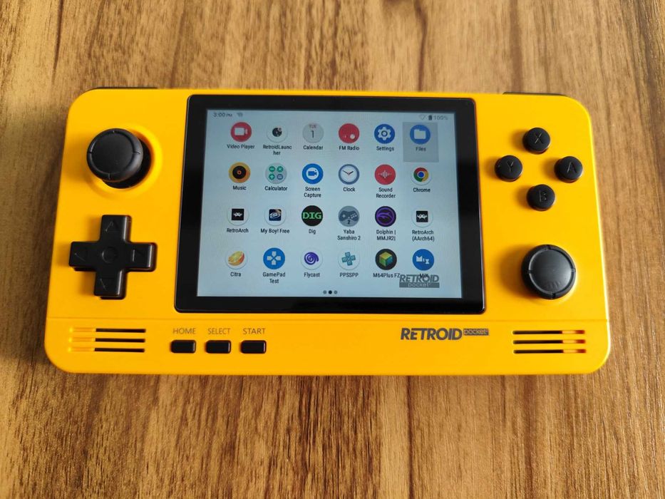 Retroid Pocket 2 Plus Емулатор за ретро игри - ретро гейминг конзола