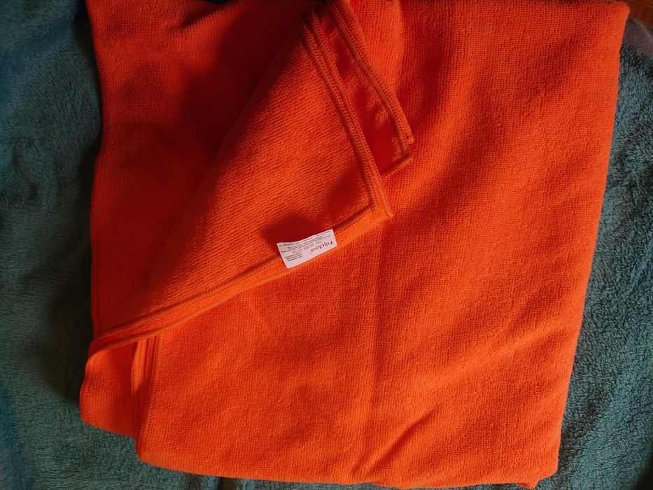 Оранжева плажна хавлия